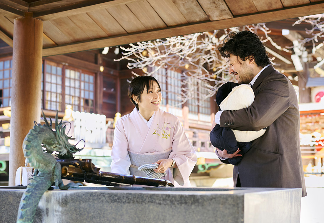 新宿十二社熊野神社で手水