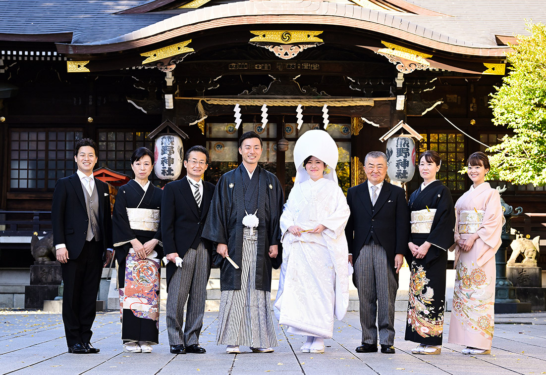 挙式後の家族写真