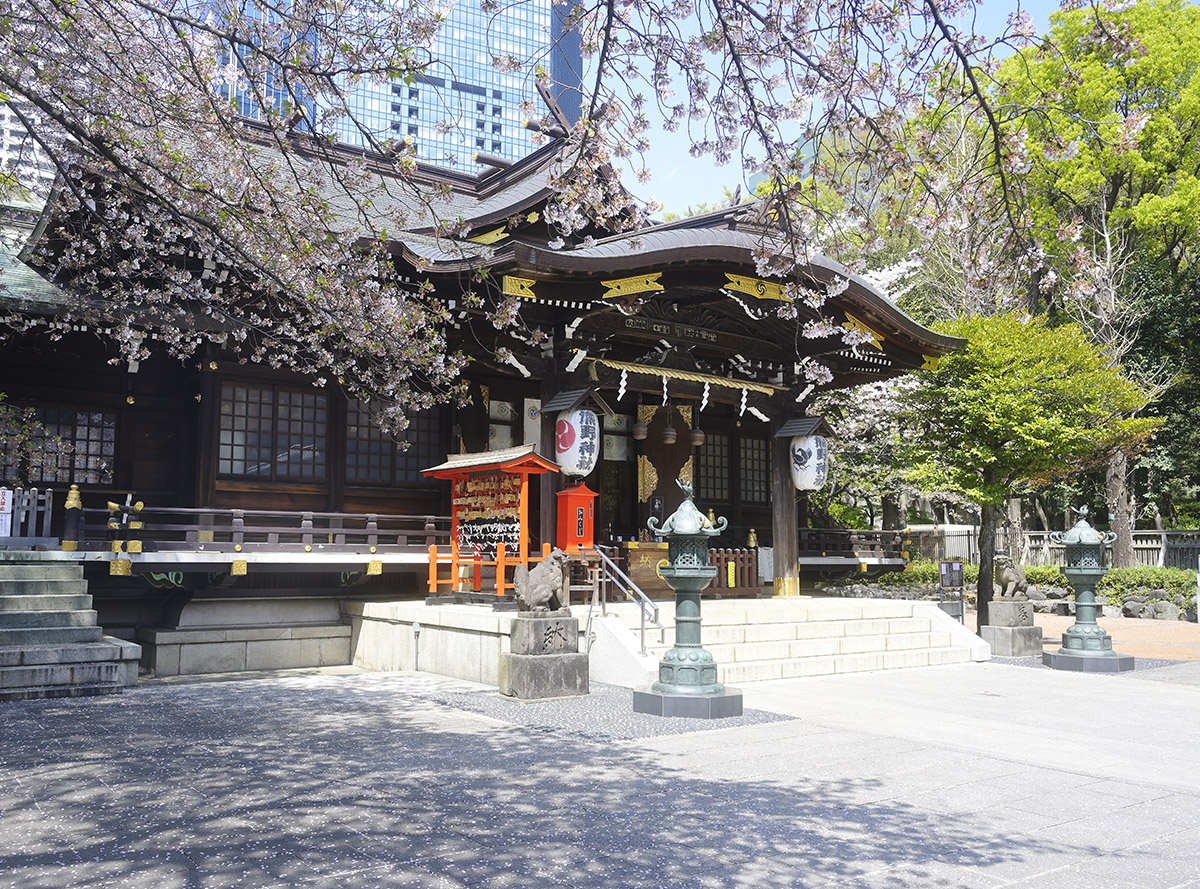 新宿十二社熊野神社の本殿の写真