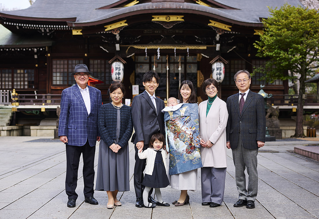 新宿十二社熊野神社での家族写真