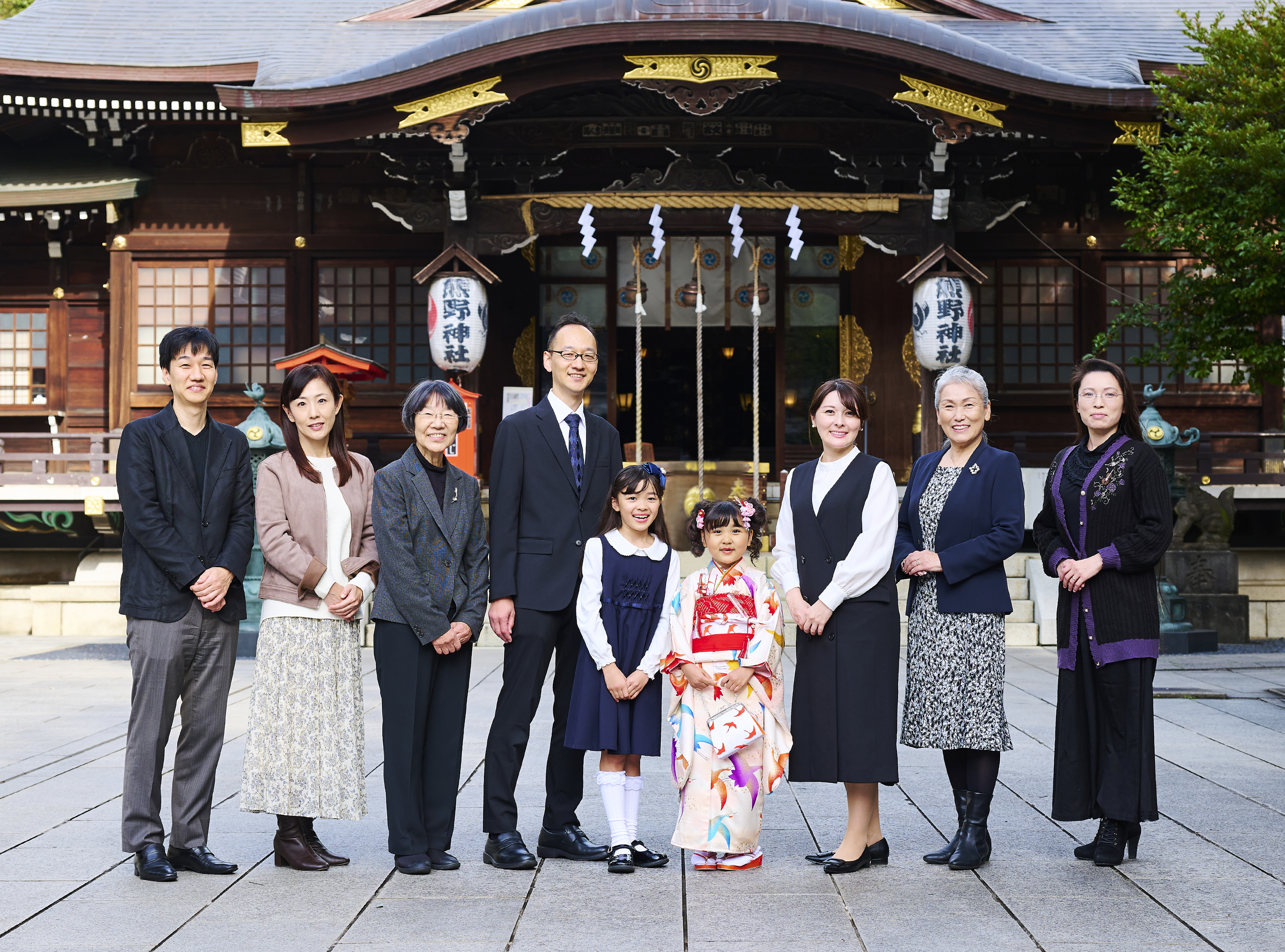 新宿十二社熊野神社でのご祖父母様の家族写真