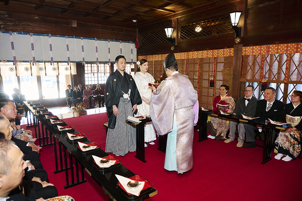 新宿十二社熊野神社の結婚式の撮影風景