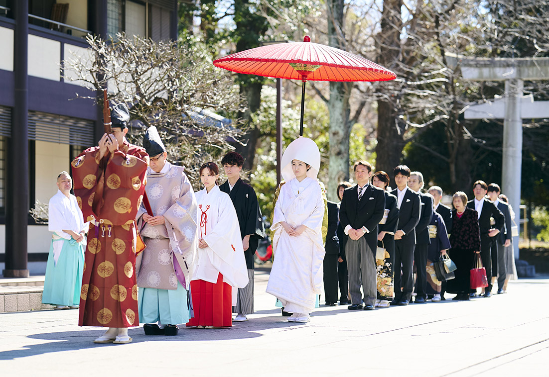新宿十二社熊野神社での挙式 参進の様子