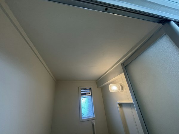 浴室の塗装剥がれとカビ｜施工後