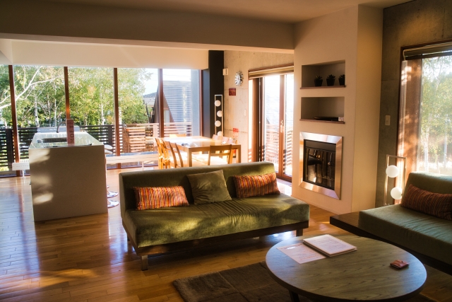 ヴィラのリビングの風景