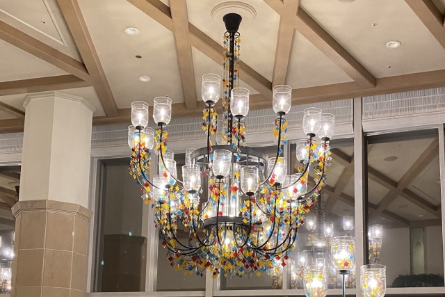 カラフルなシャンデリア