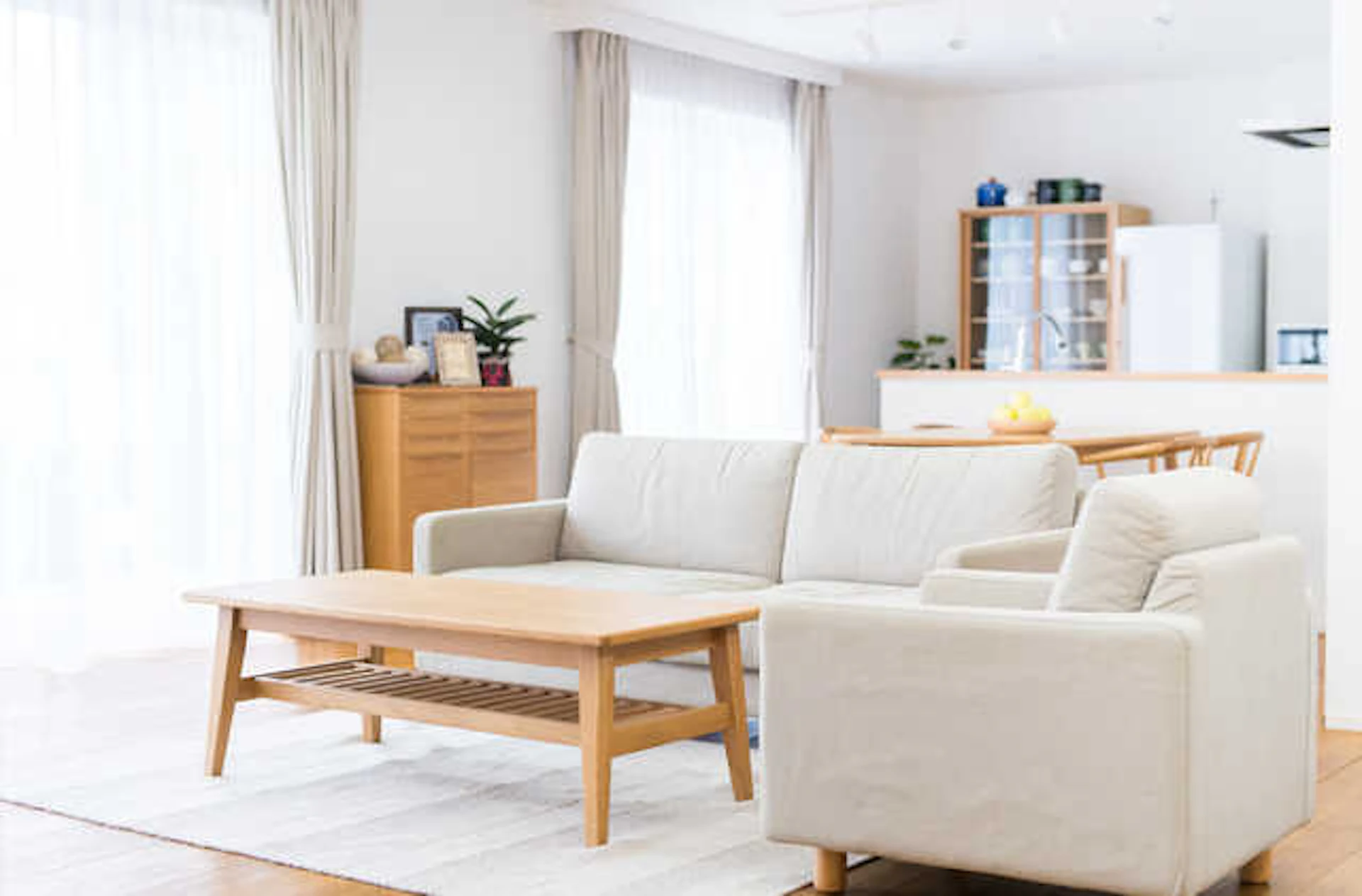 サムネイル:無限の可能性♡IKEAのLACKテーブルの可愛すぎるアレンジ実例