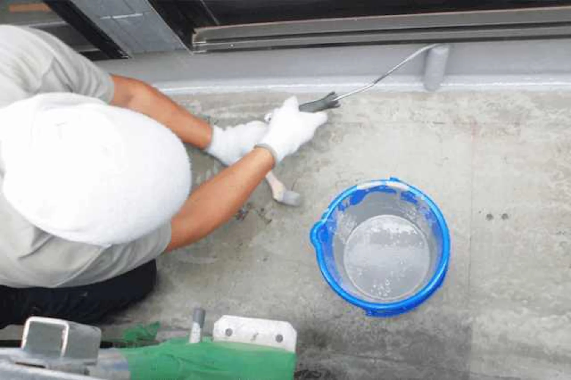 ベランダやバルコニーの補修工事が高額になるケース