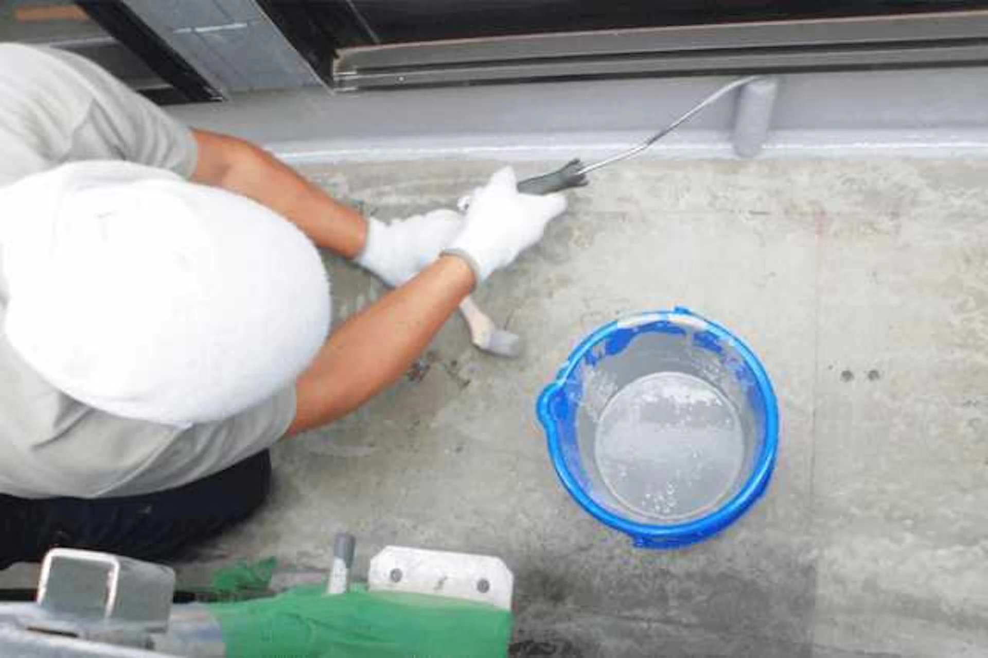 ベランダやバルコニーの補修工事が高額になるケース