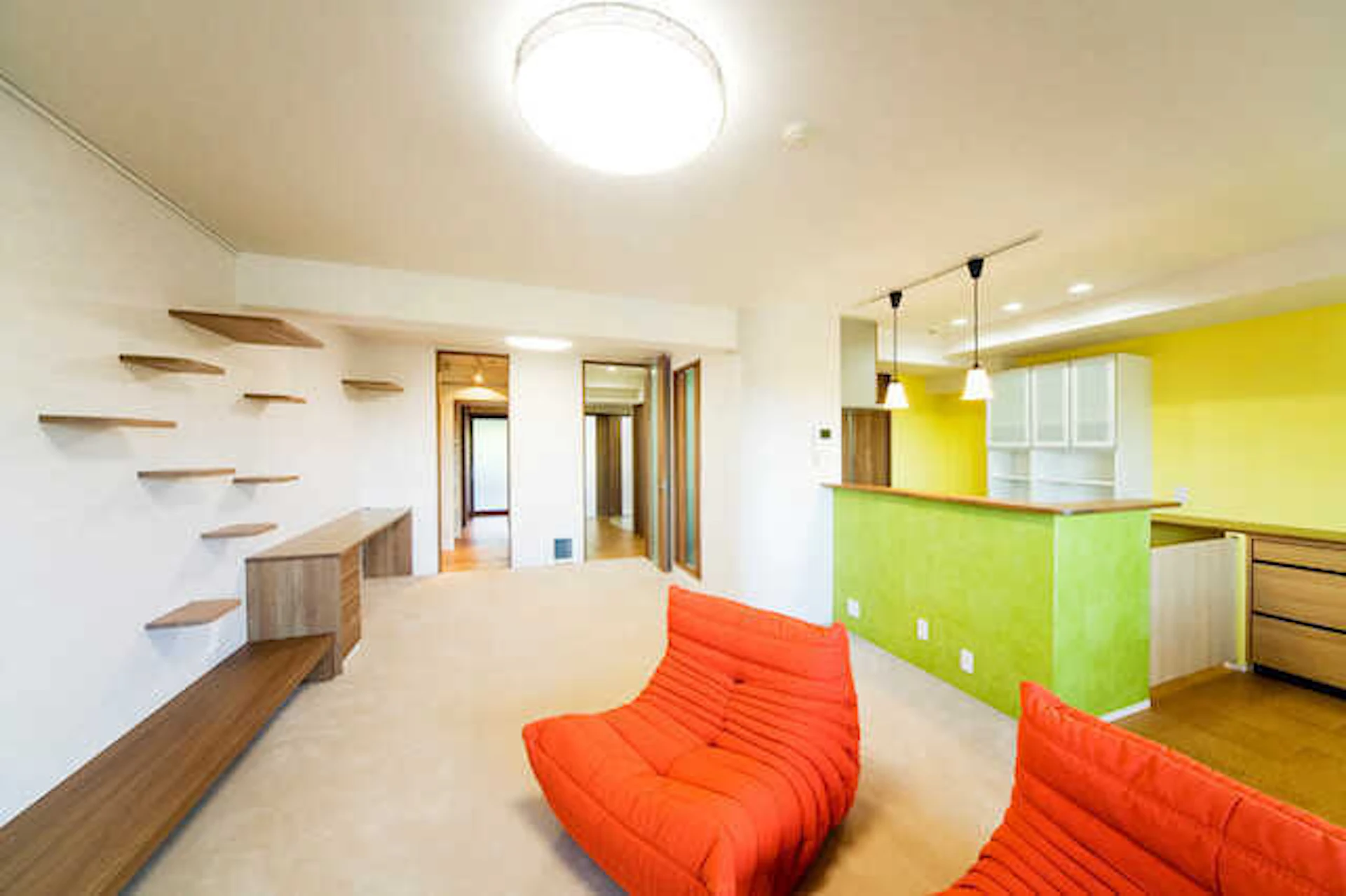 事例6 全面改装で、キャットステップや対面キッチンのある家に