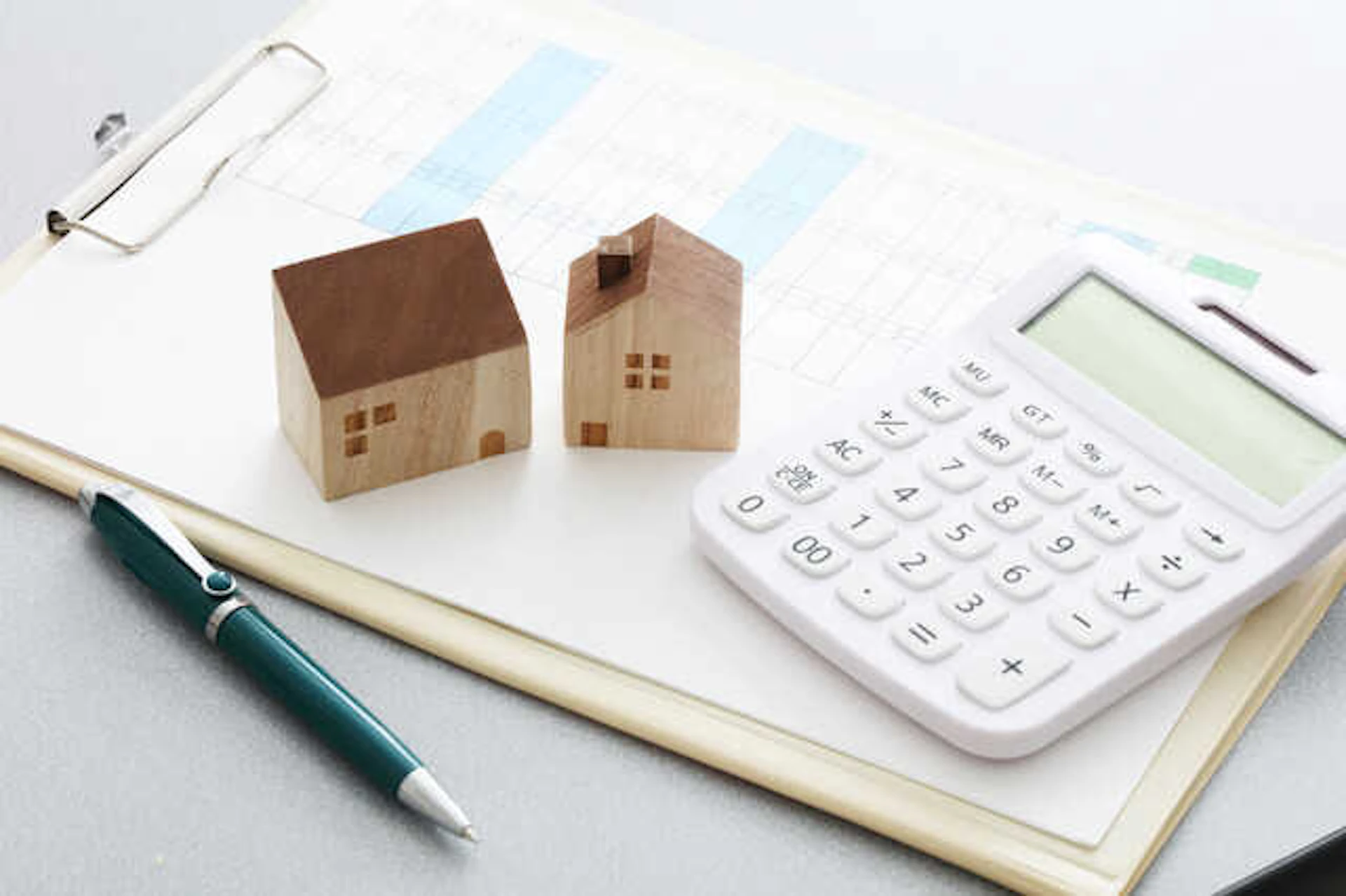 最初に「何にどの程度の料金がかかるか」質問しておく