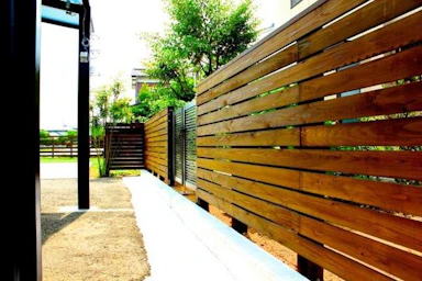ウッドフェンス設置