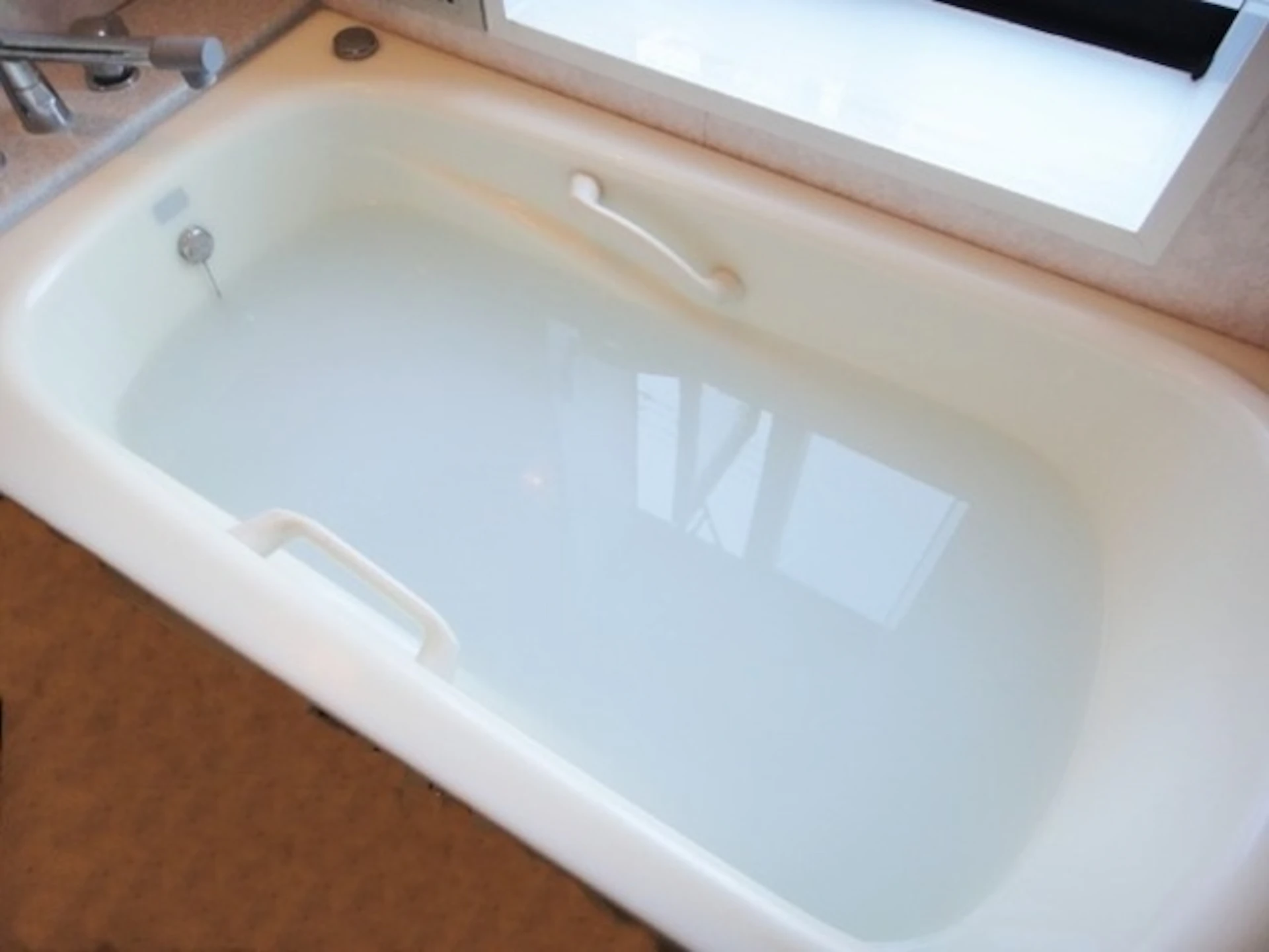 事例1 肌の老廃物を取り除いてくれるマイクロバブルバス