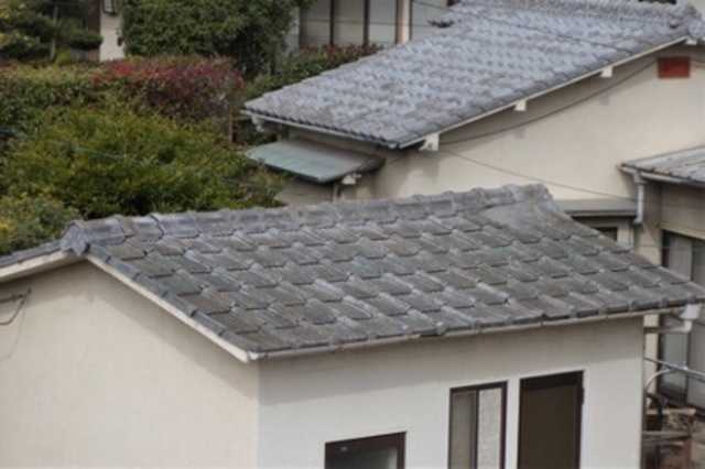 セメント瓦とはどんな屋根材？メリットやデメリット、塗装費用などを解説！