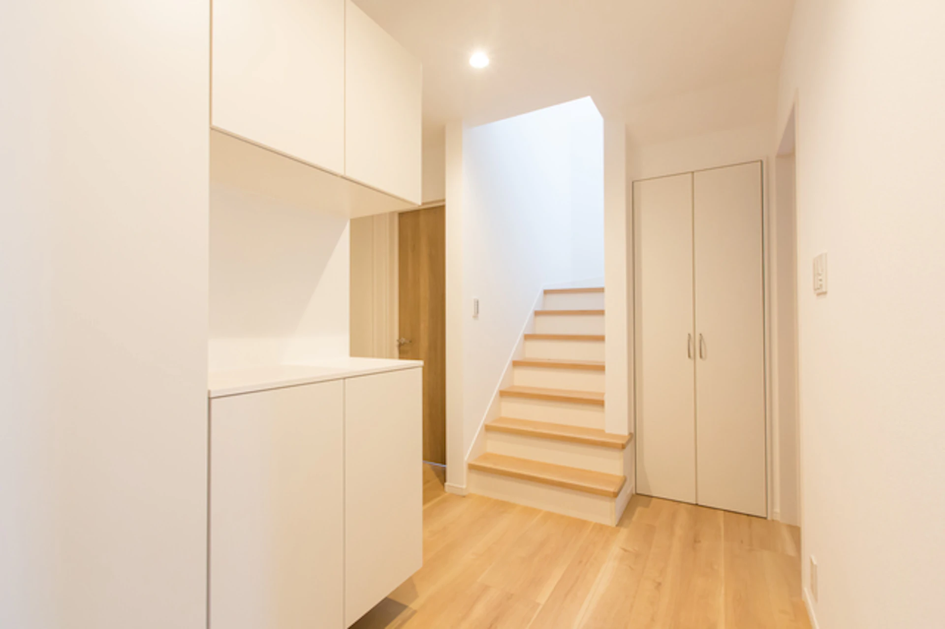 セパレートタイプの下駄箱