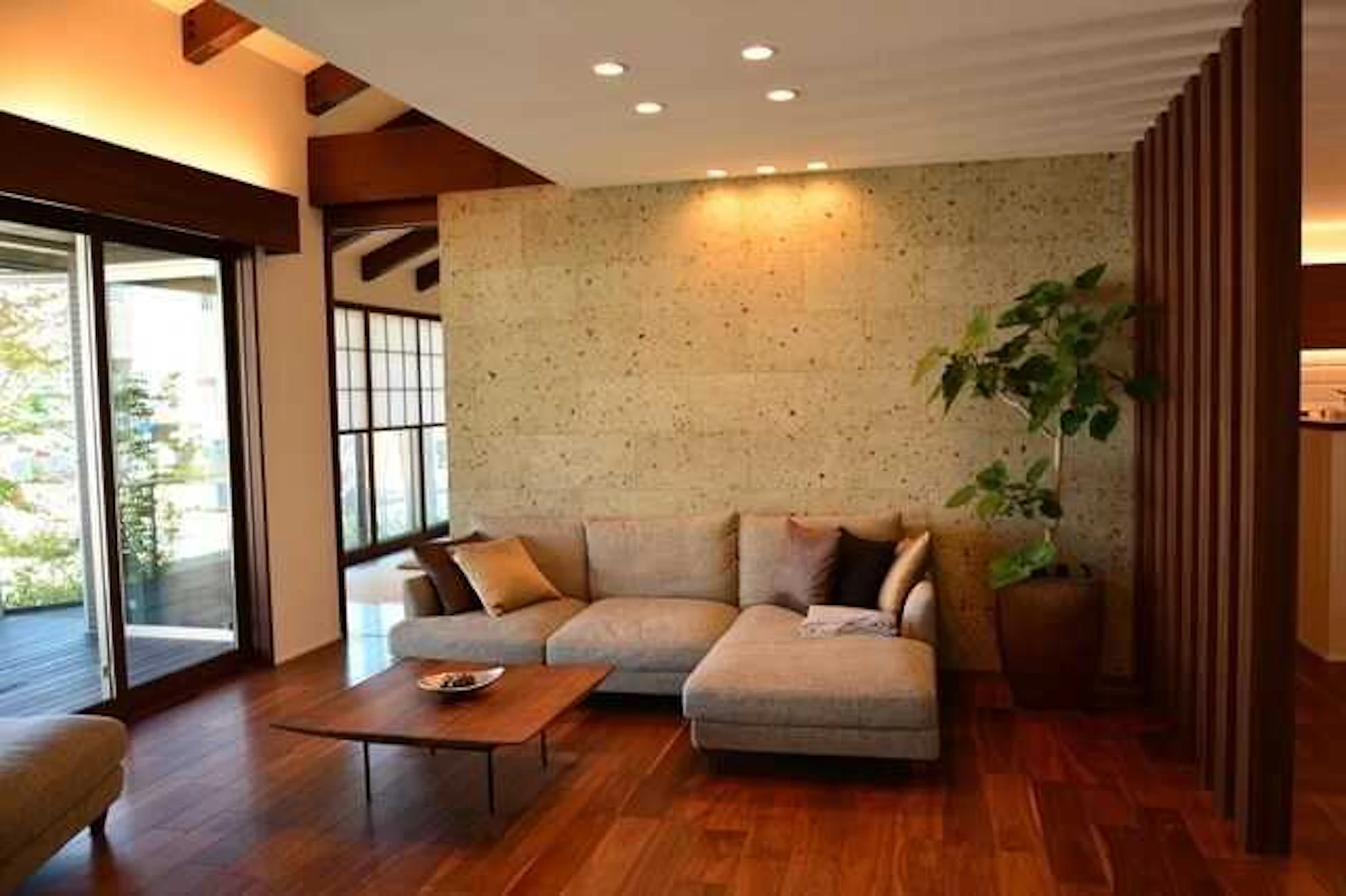 自然素材を活かした和風リビング