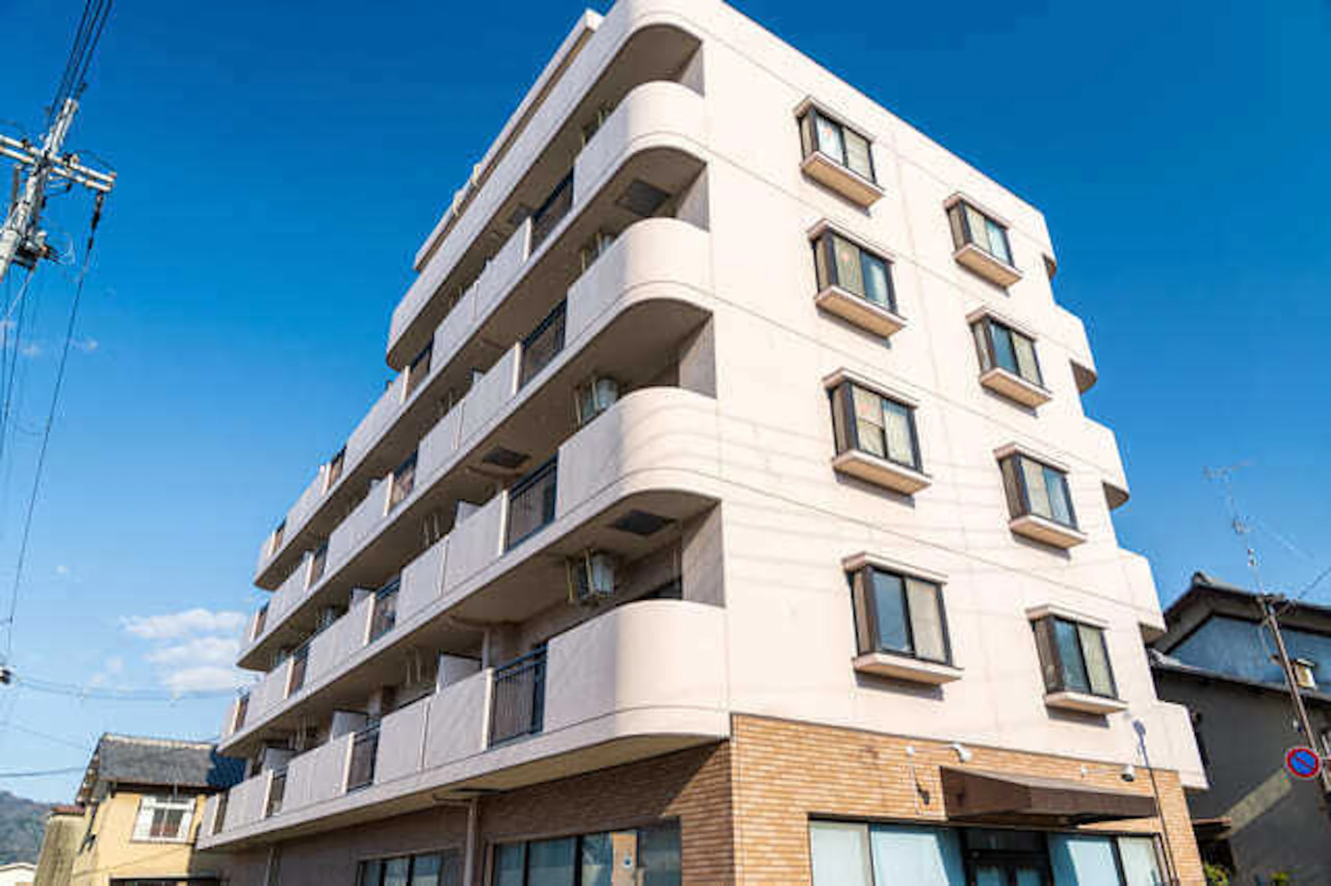 サムネイル：中古マンションは築25年～がおすすめ！？築古物件購入のメリットやポイントを解説