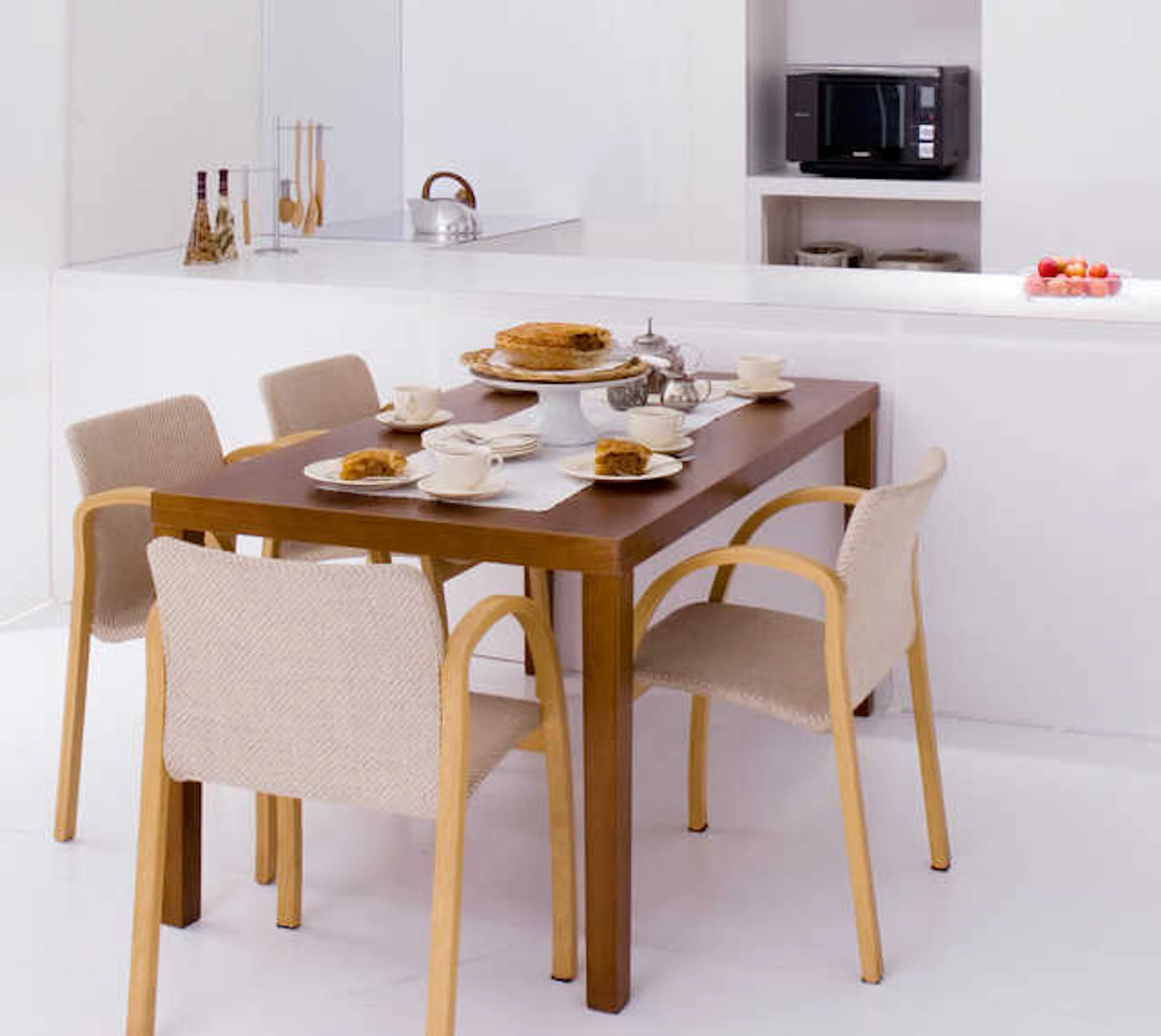 一般的な長方形のテーブル