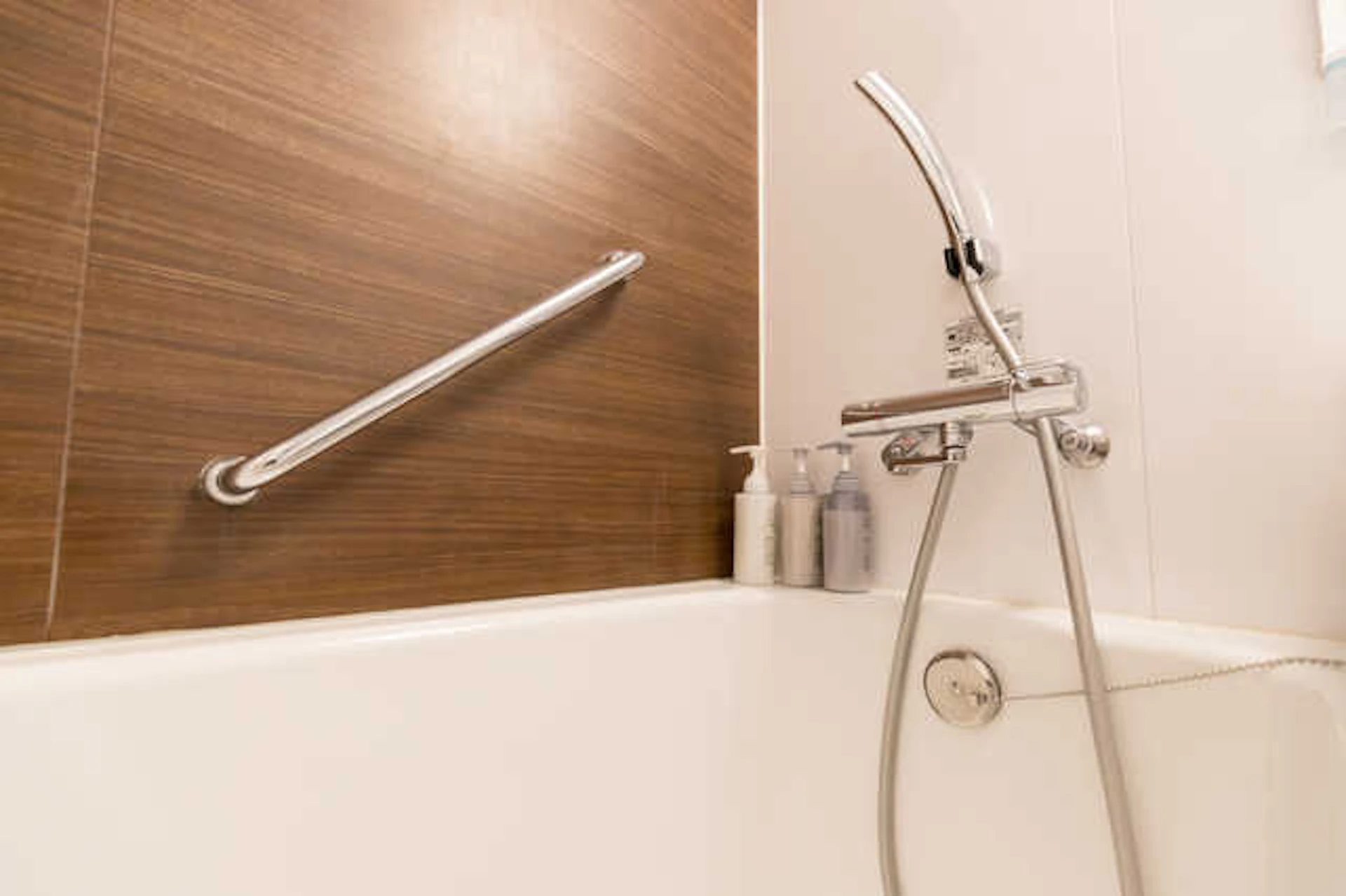 お風呂をバリアフリーにするポイント6つ