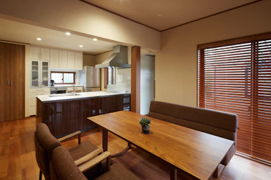 【1000万円以上】和の邸宅を洋室中心の住まいにリノベーション