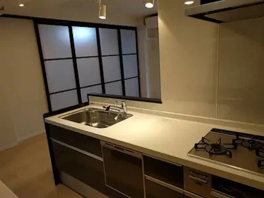  [350万円] 2部屋を合わせて使える間取りに変更