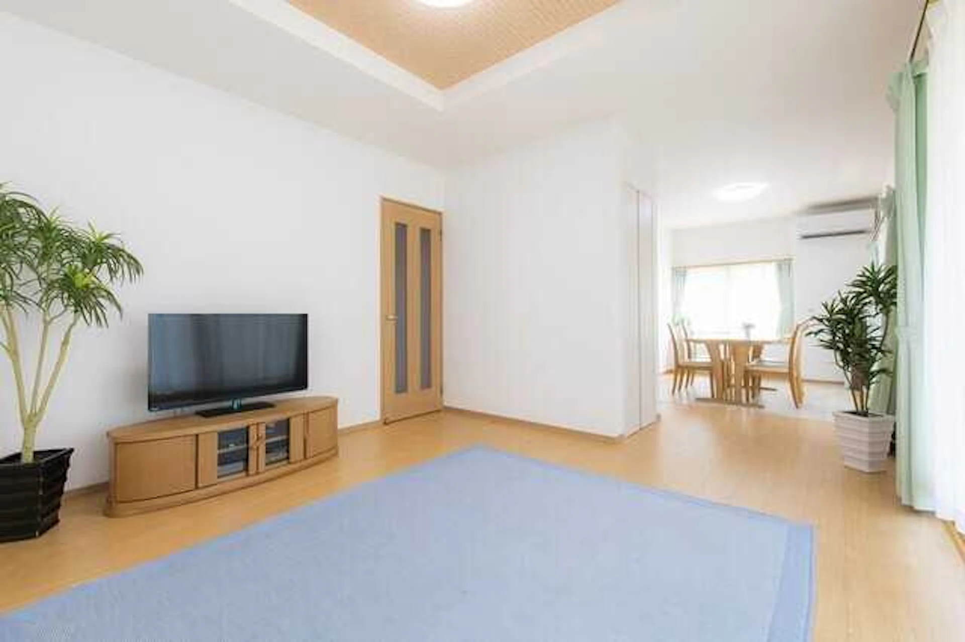 リビングを広めにする