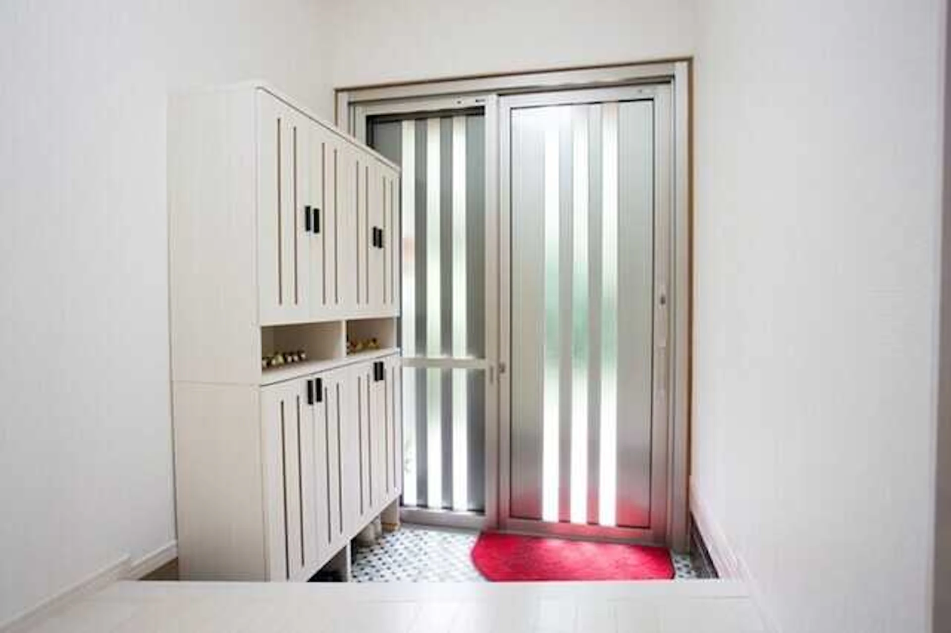 収納スペースを増やす