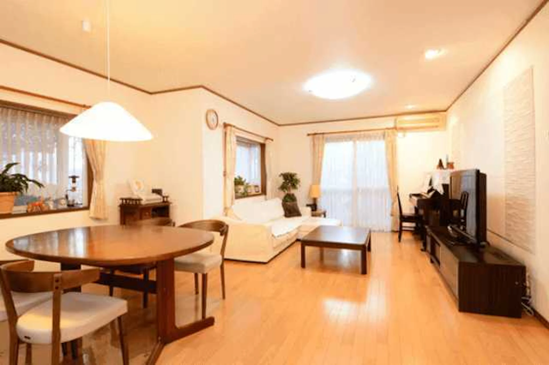 防臭・調湿には、珪藻土やエコカラットも施工を