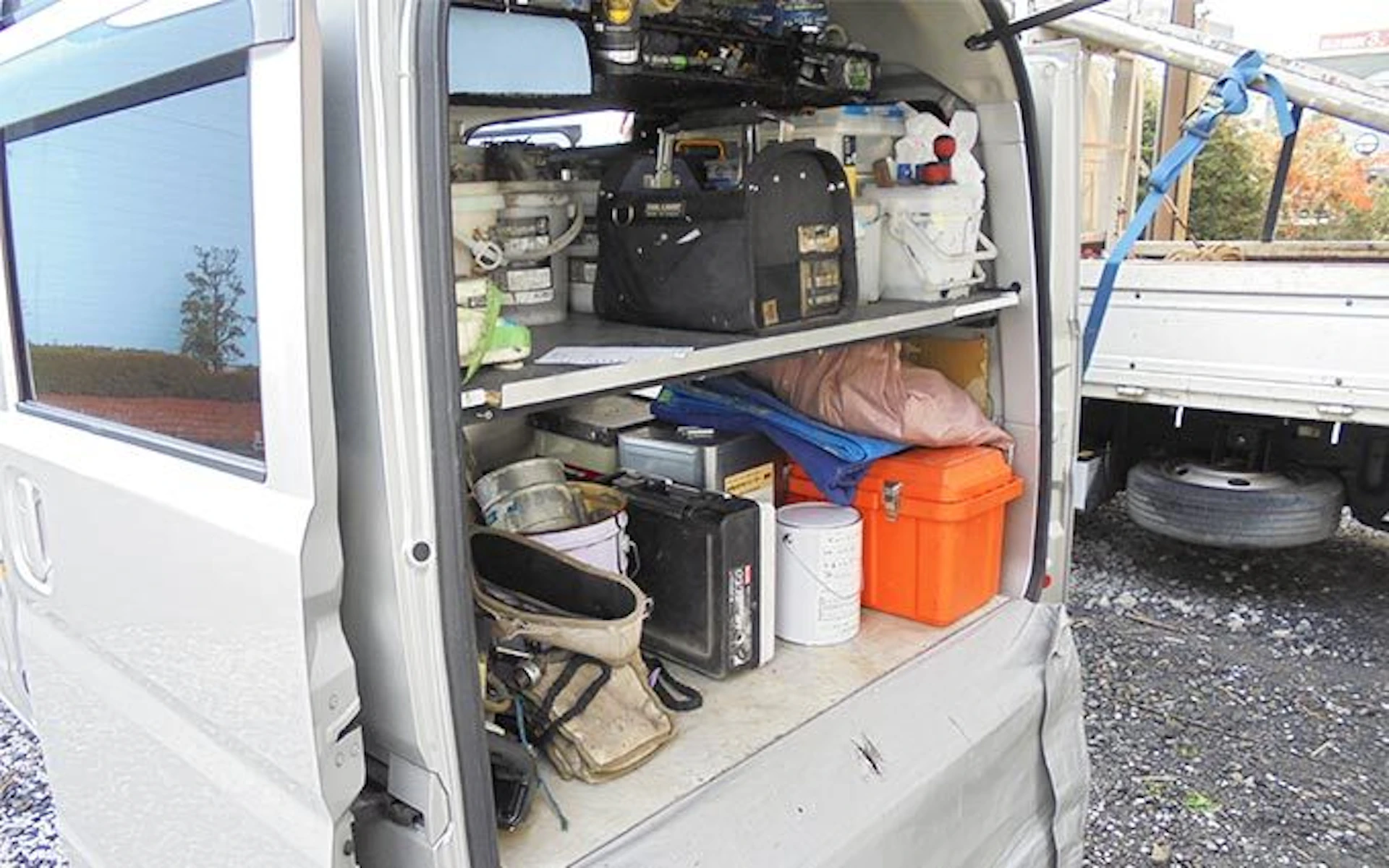 【1】必要な道具や材料を忘れず車に積み込む