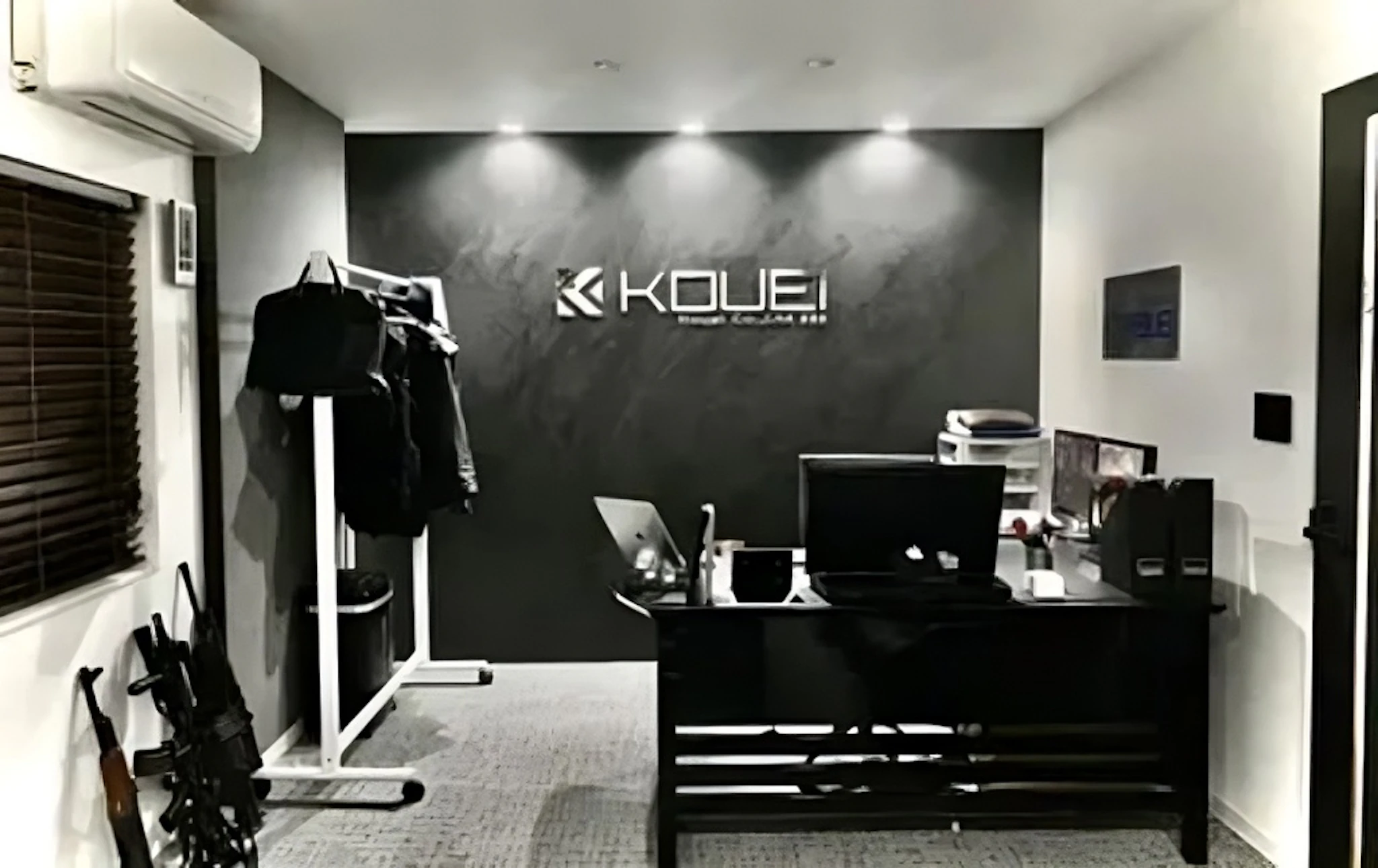 事例4: デザイナーズオフィスへリノベーション