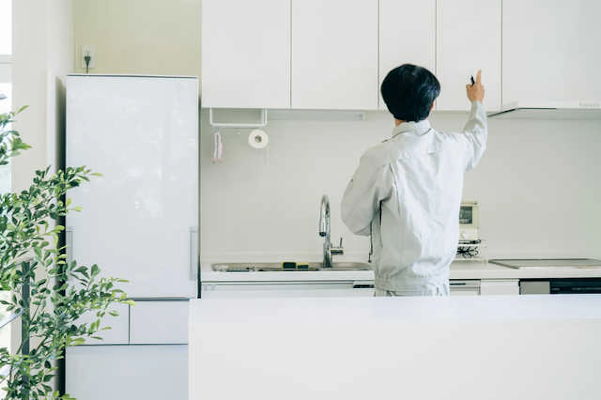 キッチンの高さを調整したい!高さを変更する費用、身長から考える標準サイズは?