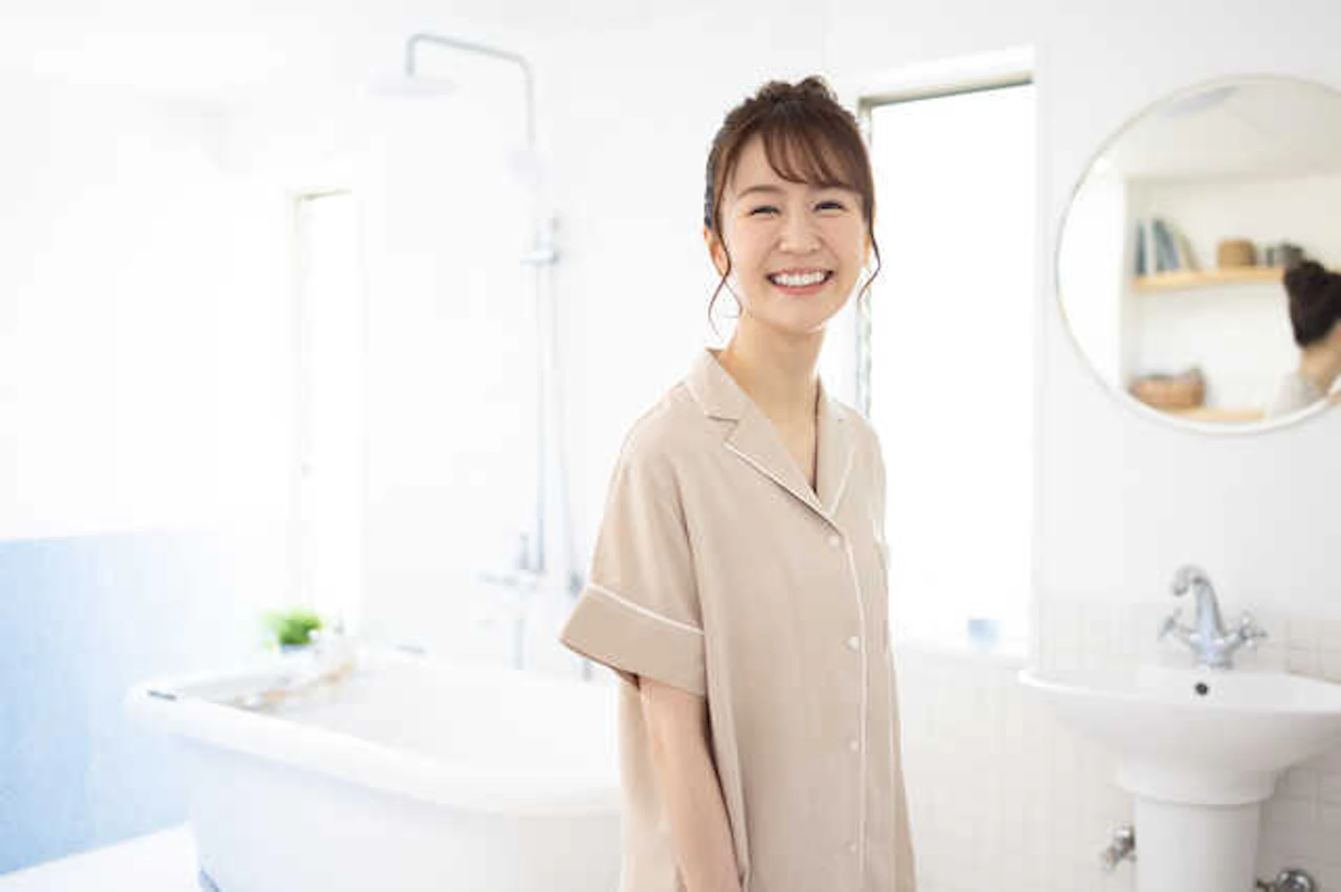 TOTOサザナと女性