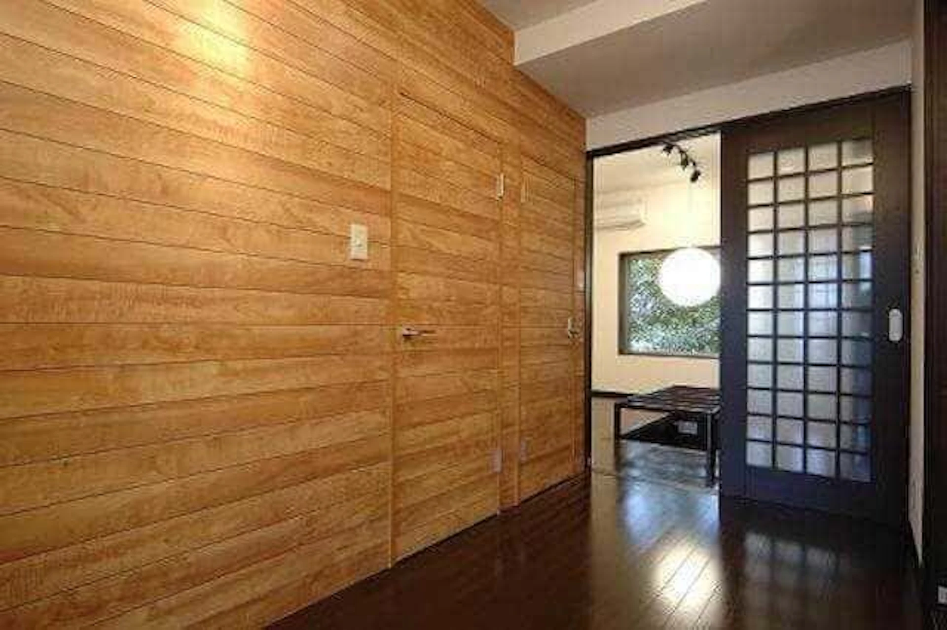 ドアを引き戸にする