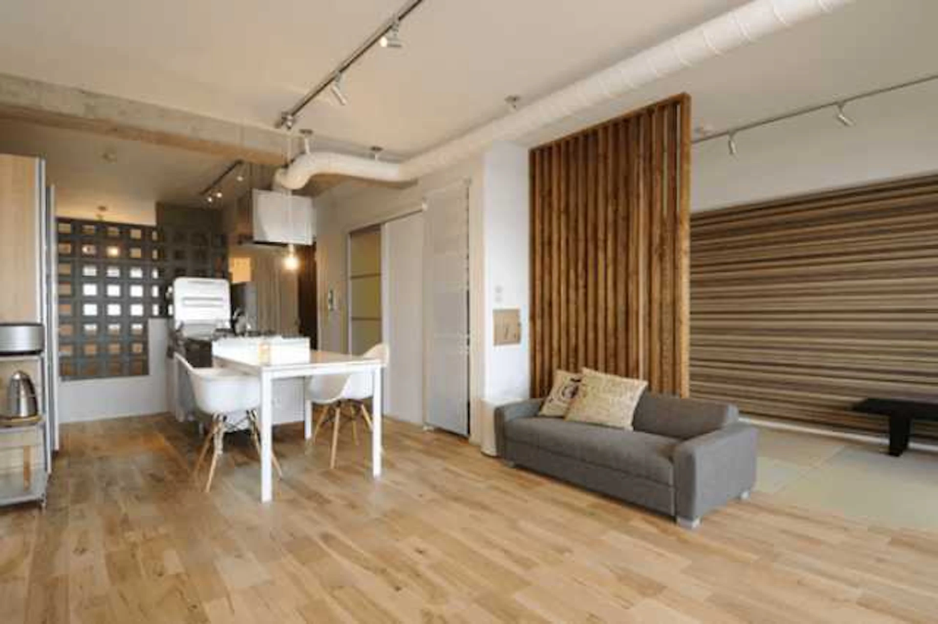 段差をなくすか小上がり和室か