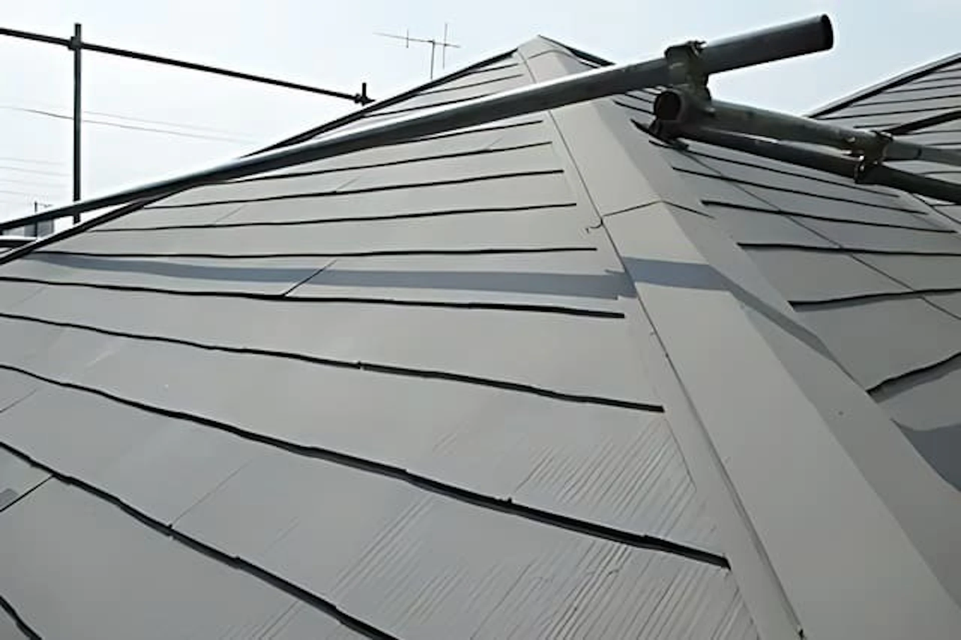 塗装やドア・サッシで温かな室内を目指した事例