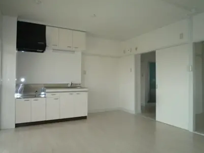 事例3 白基調で清潔感あるれる印象に