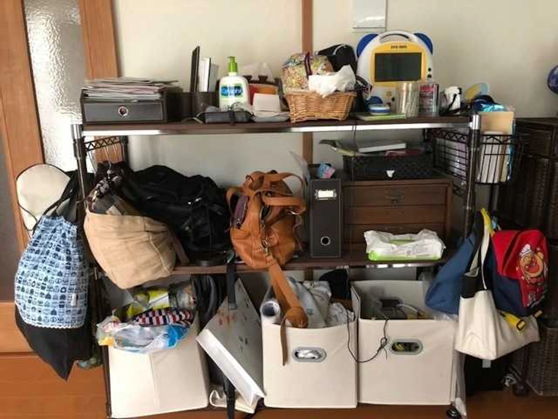 リビング収納NG例②:棚を持っているけど使えていない