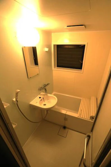 【139万円】ミニキッチンと浴室を設置