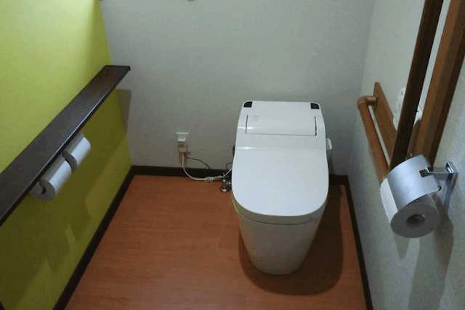 トイレの壁紙クロスの選び方!張り替え費用・おしゃれな事例まとめ