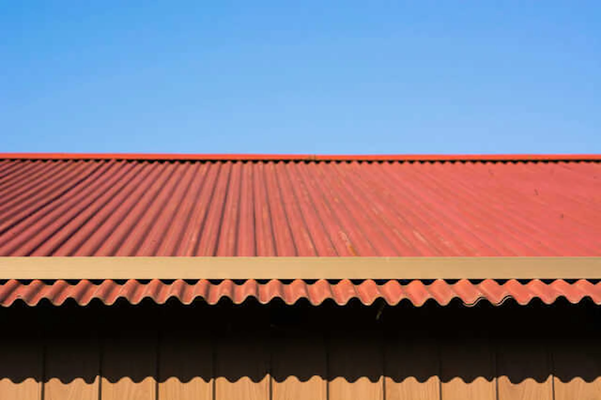 トタン屋根の耐用年数や塗装・張り替えなどの時期目安は？