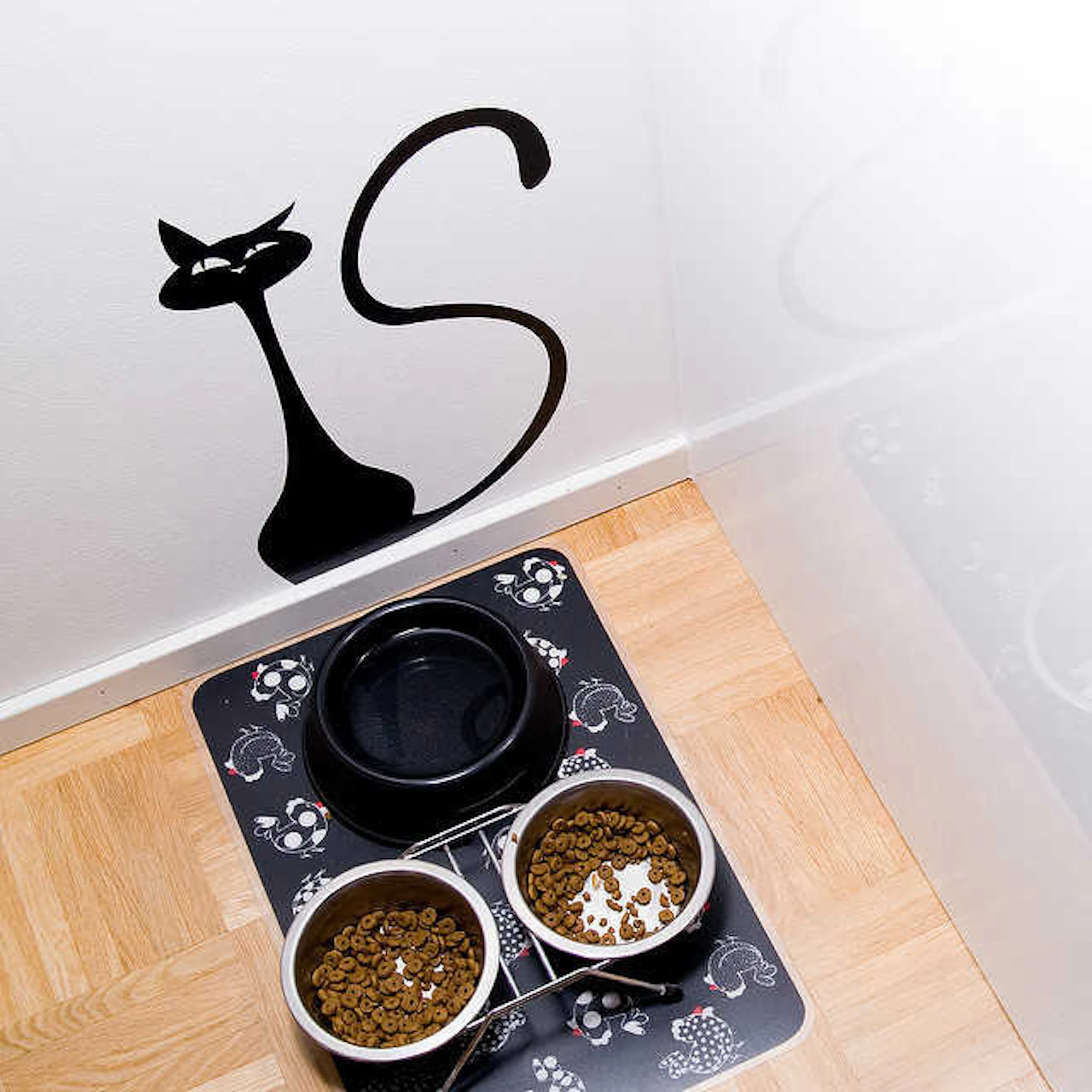 動物柄のウォールステッカーも人気♪