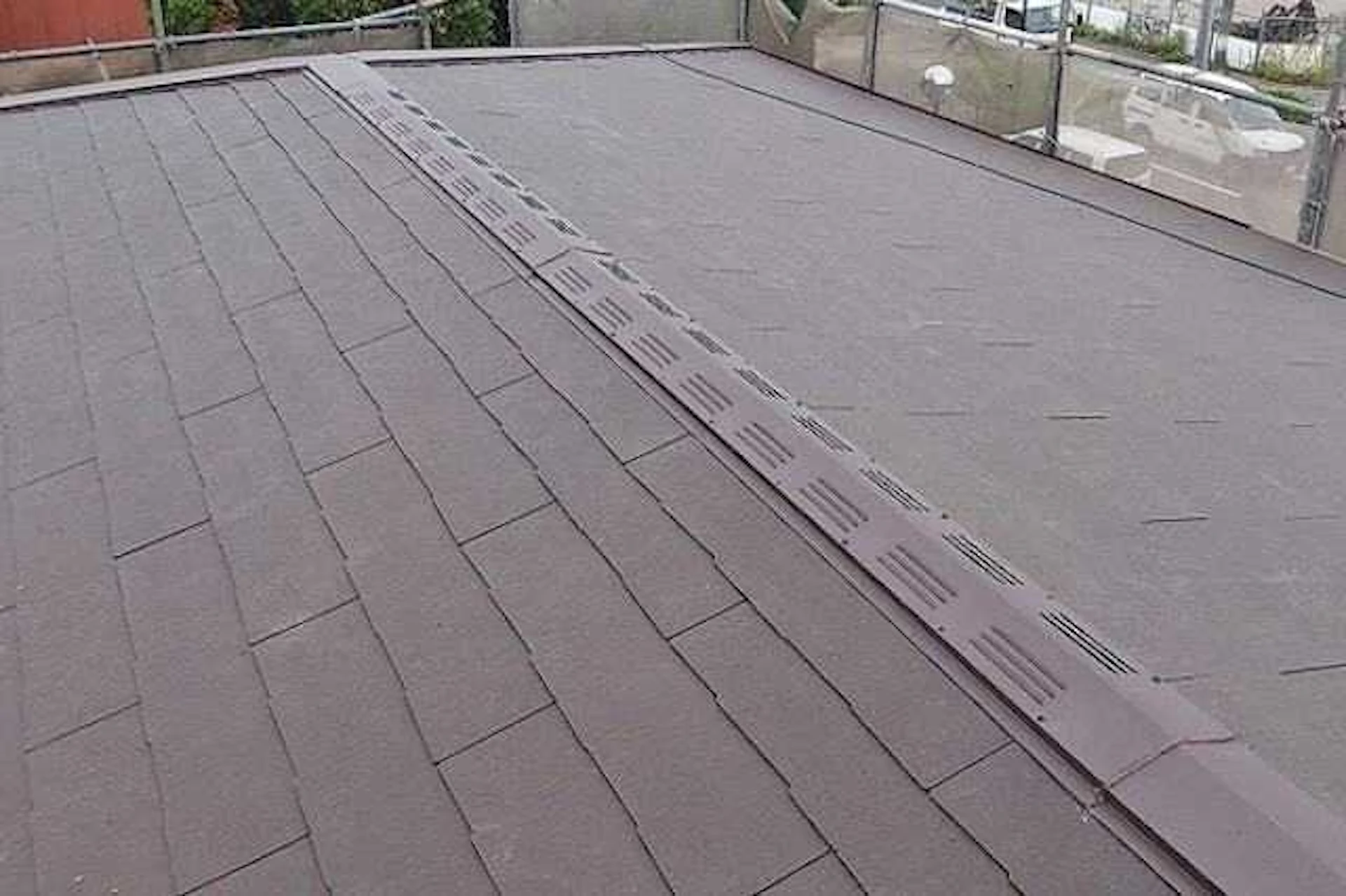 ④棟板金の釘が浮いている・抜けている