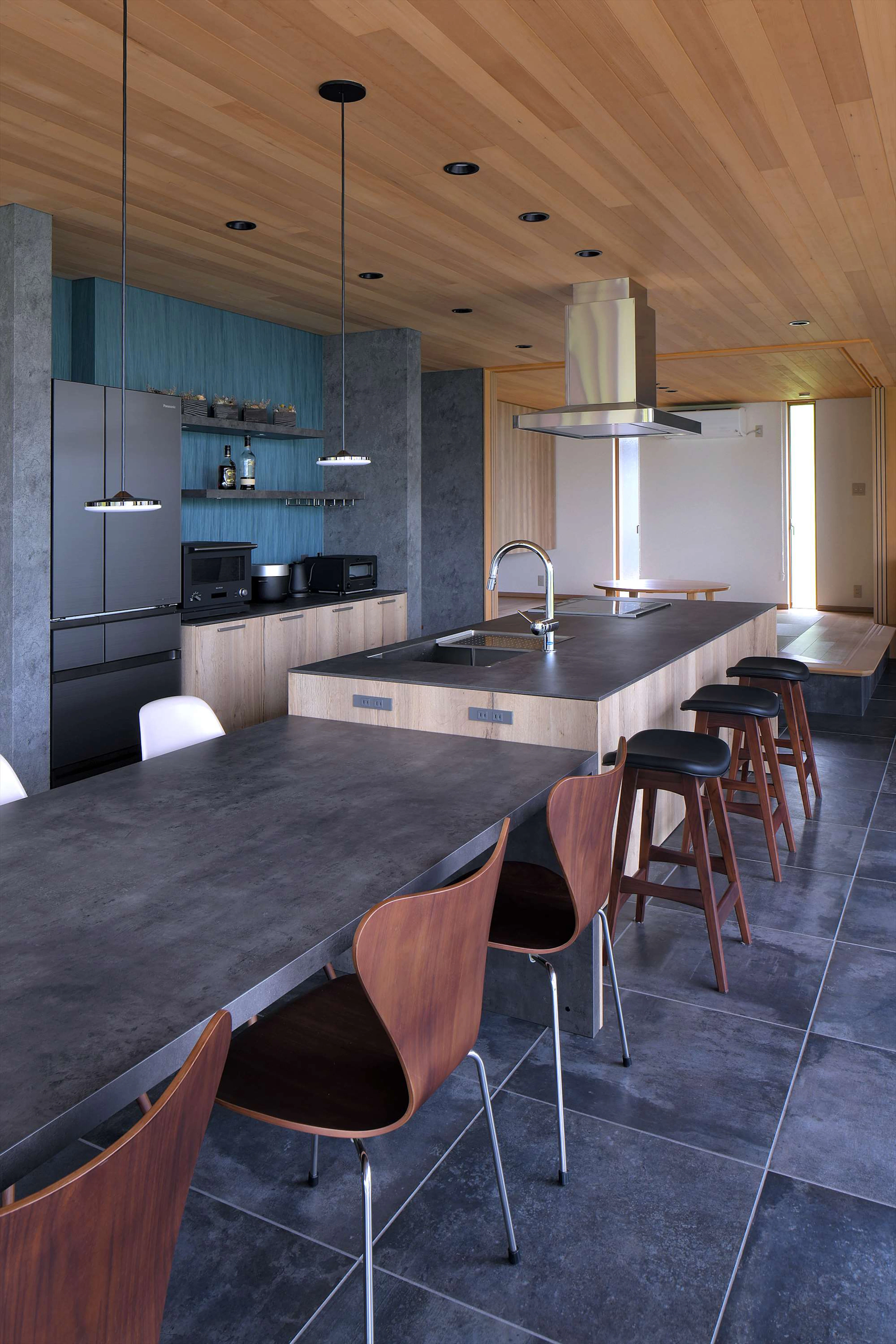 ダイニングテーブル