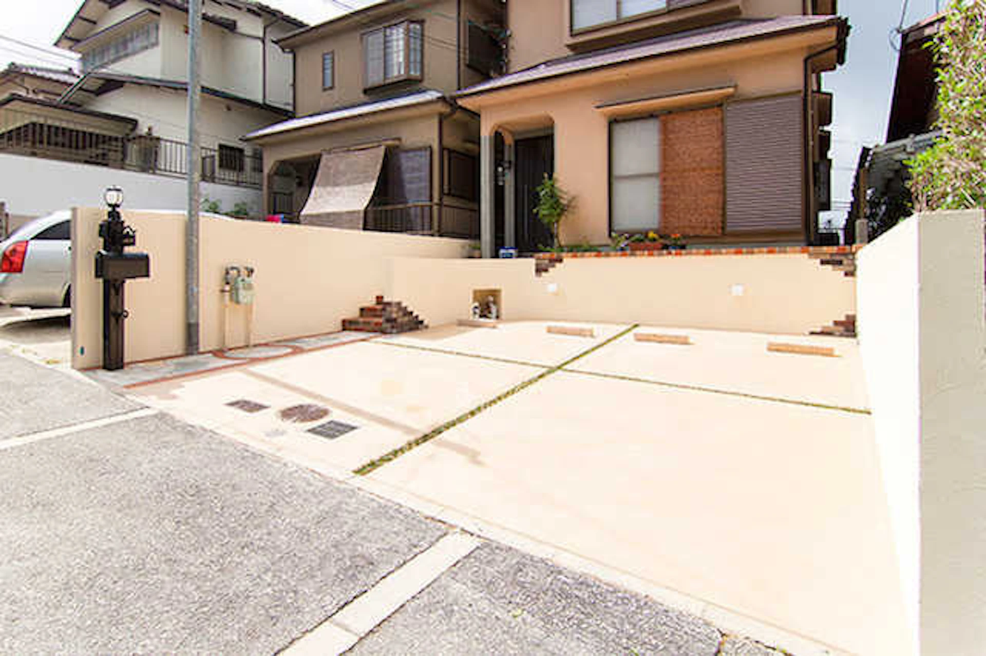 一戸建てならこだわりたい!駐車場のデザインいろいろ♪