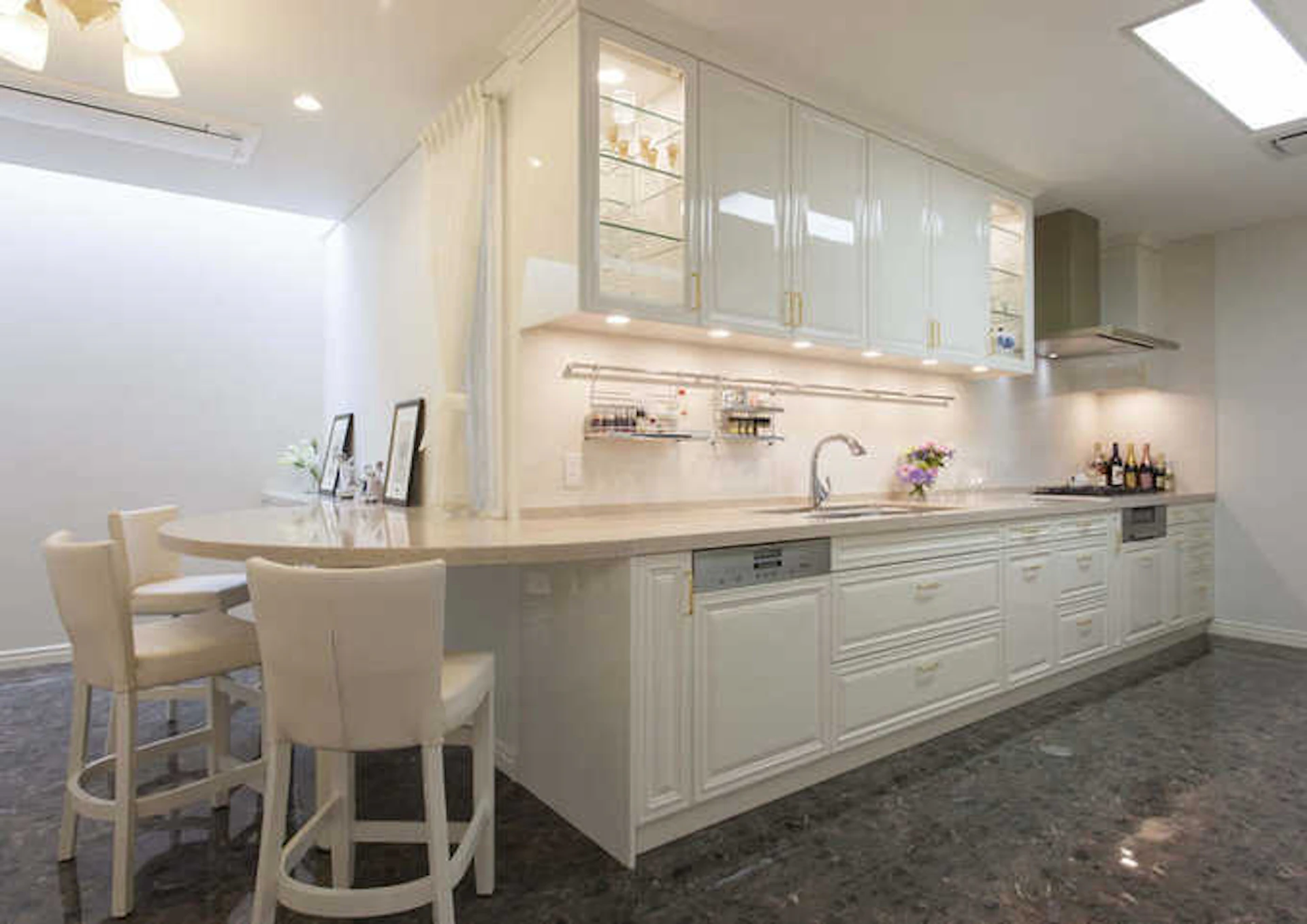 クチーナ(クッチーナ)のおしゃれなキッチン実例