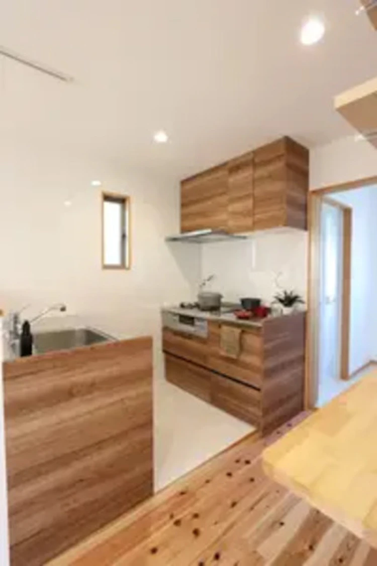 事例1：Ⅱ型キッチンへのリフォームで導線を短く