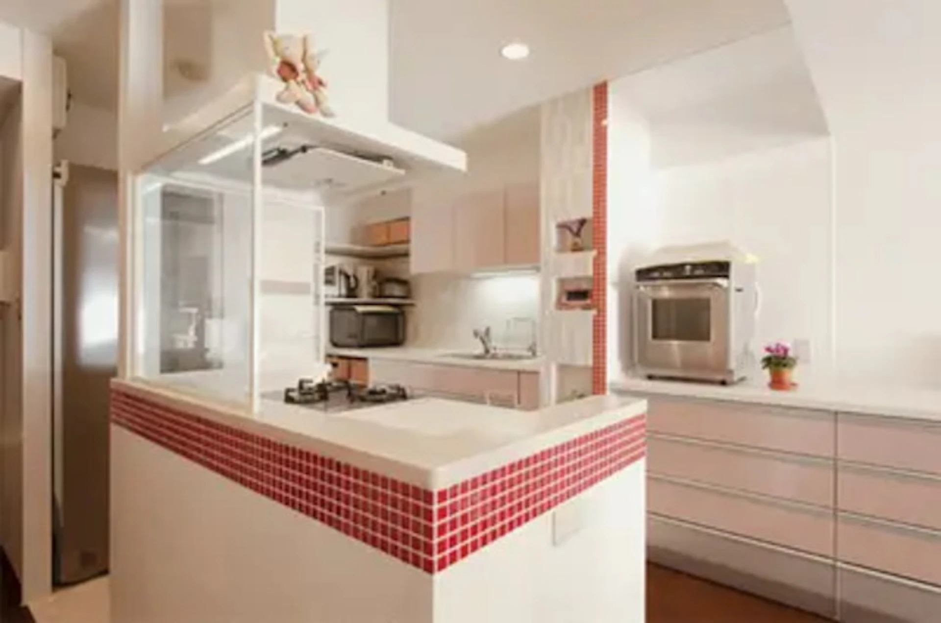 事例2:Ⅱ型キッチンで家電の置き場を確保