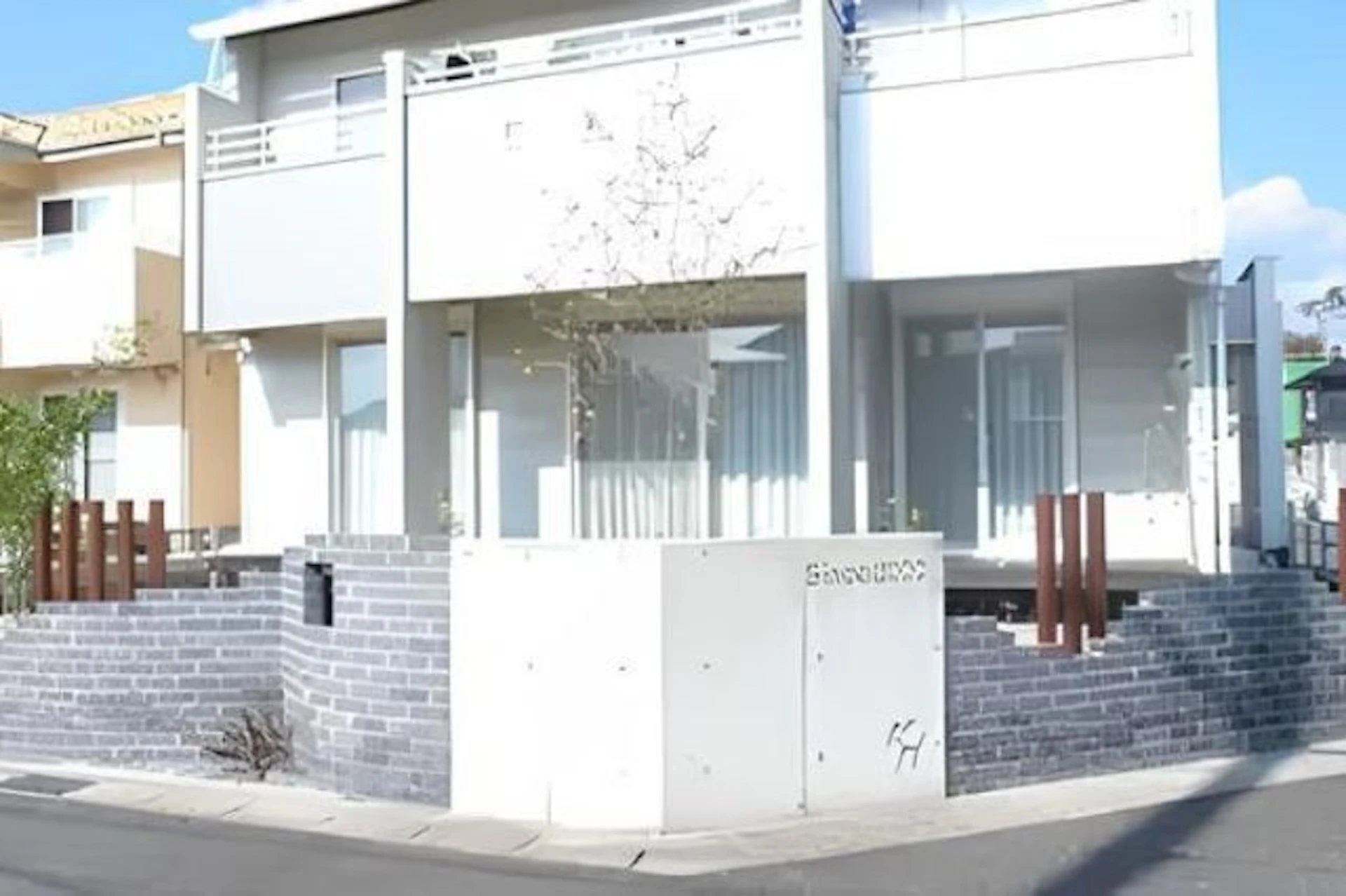 外構をおしゃれにするポイント ② 素材や色をうまく使う