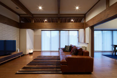 【800~1000万円】既存の梁や柱を活かした和モダン風リフォーム