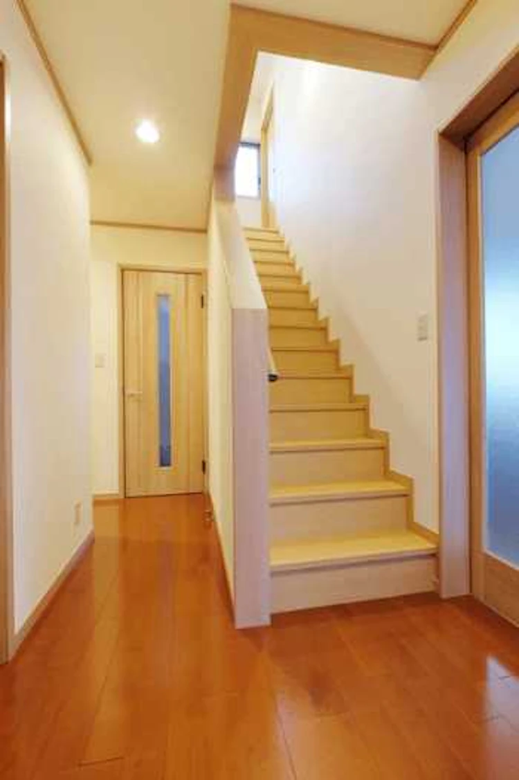 5.傷が付きにくい耐久性のある素材を